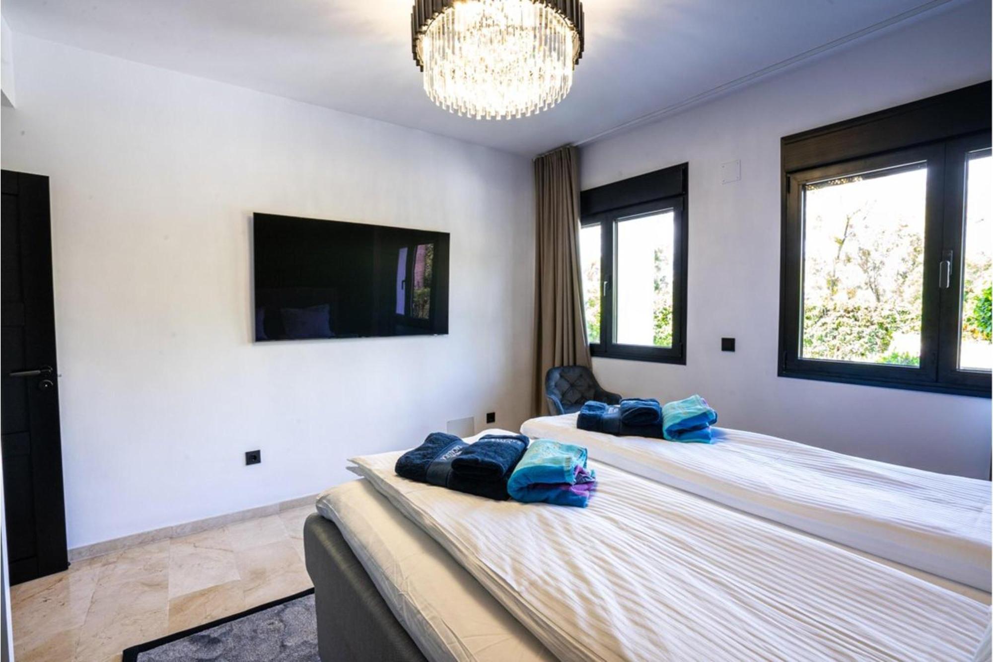 Villa Zacaluca Pool Whirlpool Sauna&Gym Marbella Esterno foto